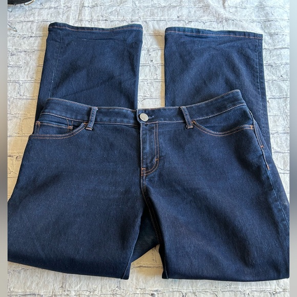 BANANA REPUBLIC CURVY BOOT WOMEN’S JEANS COTTON BLEND SIZE 32 WAIST DARK WASH - Picture 9 of 9